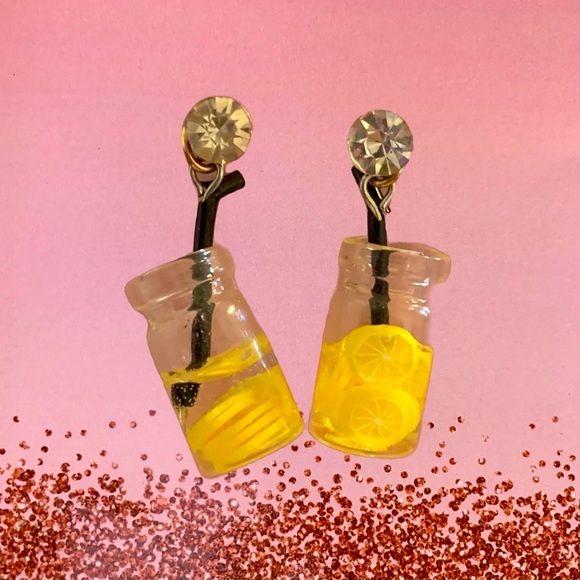 parfait shop Jewelry - 🍋💕Charm Earrings 🍋💕